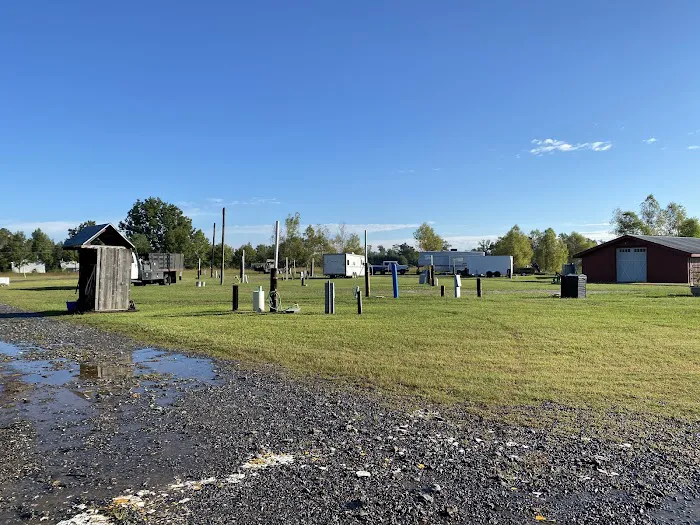 Trailerhood At Sumrall Farm 0