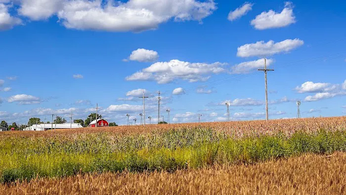 Oregon Trail Glamping and RV Park Hiawatha, KS 4