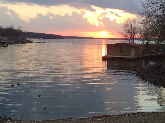 Walnut Cove Resort 0
