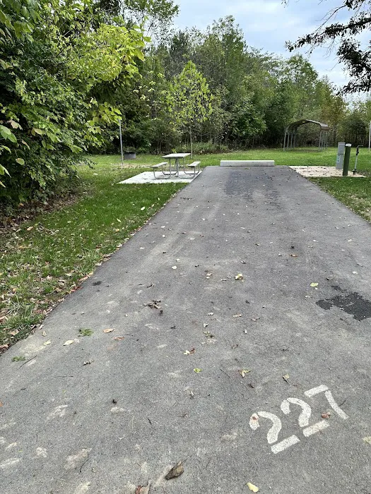 Campsite 227 (Full Hookup) 0