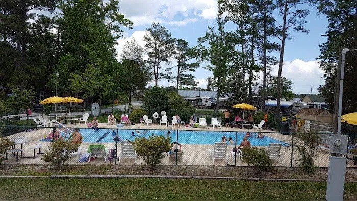New Bern KOA Holiday 7