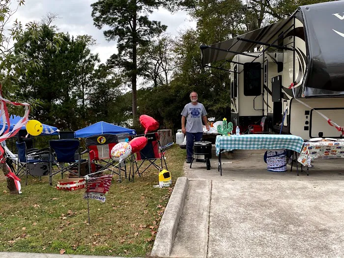 On The Lake RV and Cabin Resort 1