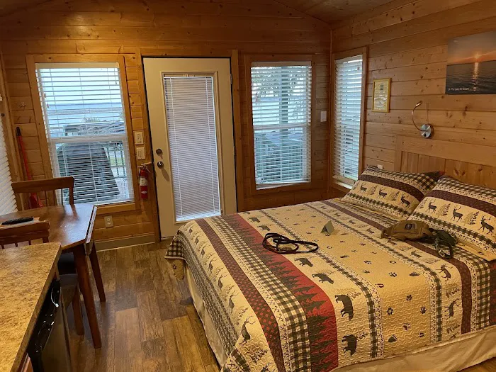 On The Lake RV and Cabin Resort 2