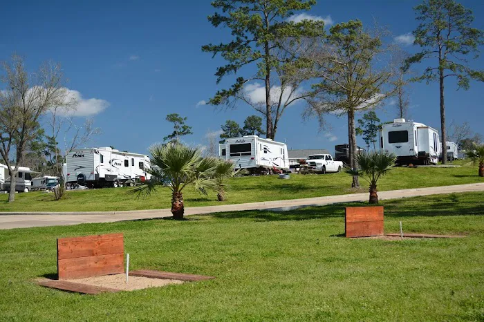On The Lake RV and Cabin Resort 9