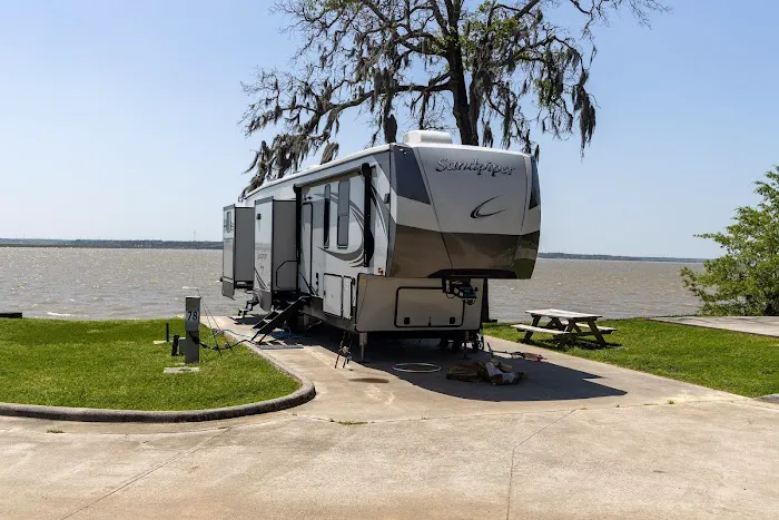 On The Lake RV and Cabin Resort 3
