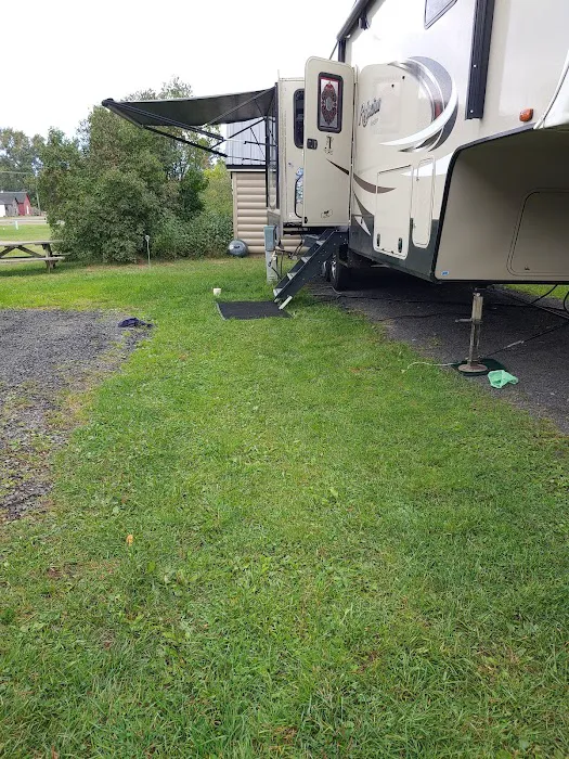Anchor Inn Campground & Cabins 2