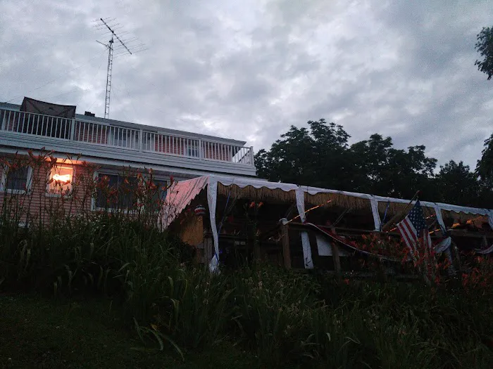 R & R Bar & Campground 9