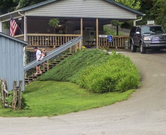 New River Campground and Canoe