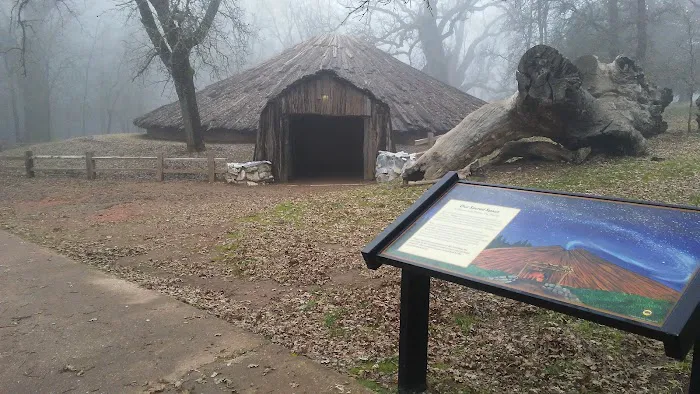Chaw Se' Roundhouse 7