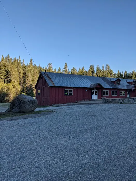 Ice House Resort 8