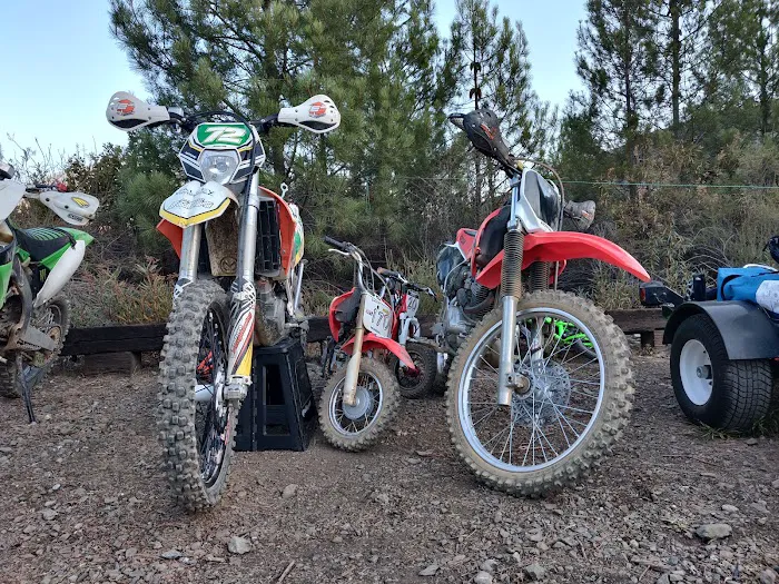GRAY PINE GROUP CAMPGROUND 0