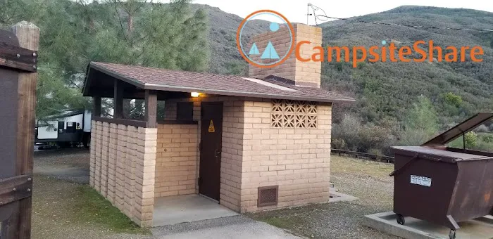 GRAY PINE GROUP CAMPGROUND 1