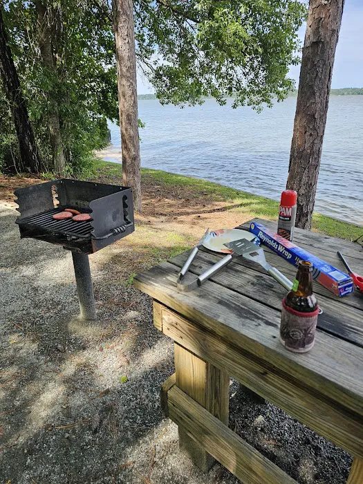 HIDDEN OAKS RV AND CABINS 0