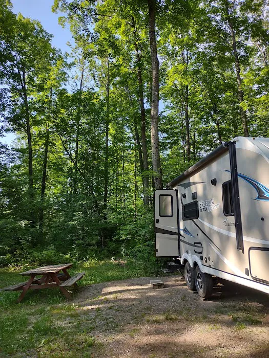 Trailside Hideaway LLC 6