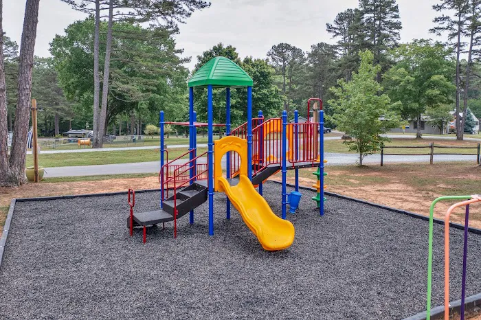 Zooland Family Campground 3