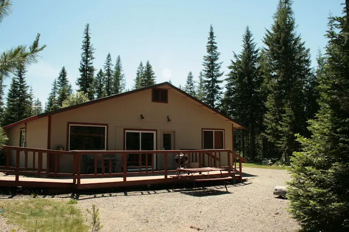 Newport / Little Diamond Lake KOA Holiday 4