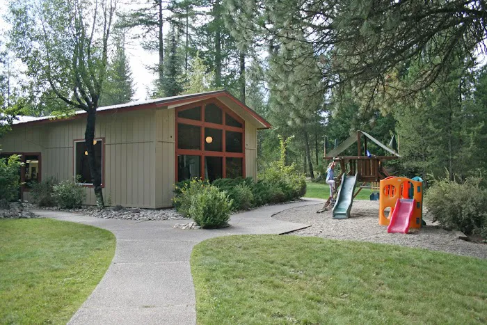 Newport / Little Diamond Lake KOA Holiday 6