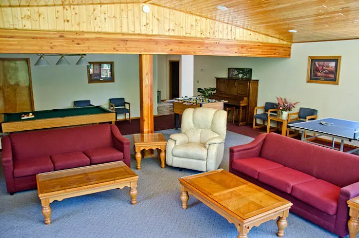 Newport / Little Diamond Lake KOA Holiday 7
