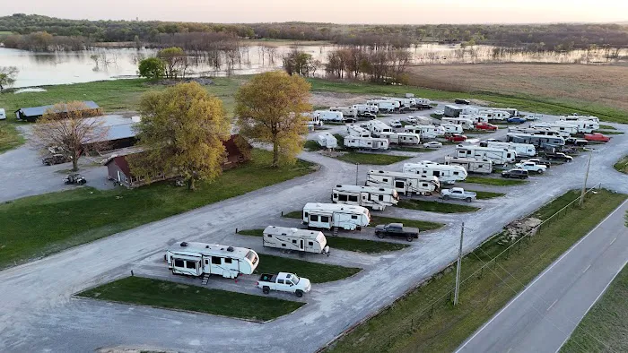 Lake Hudson Resort 3