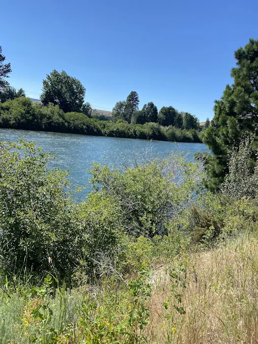 Cle Elum River Campground 5