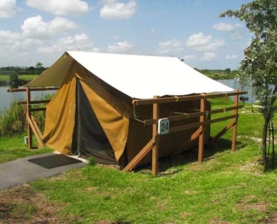 Camping on Quiet Farms with Pet-Friendly Facilities: Your Perfect Getaway