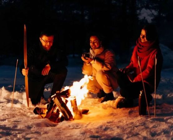 Essential Gear for Winter RV Camping with a Generator: Stay Warm and Comfortable