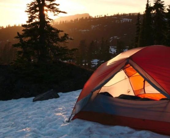 Choosing the Right Backpacking Tent for Extreme Cold Weather