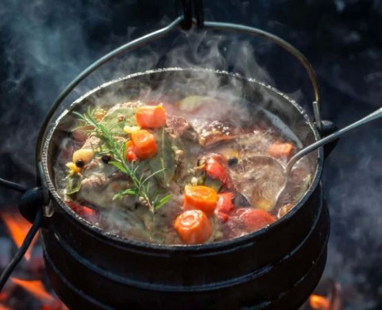 The Best Campfire Bread Bowls with Hearty Stews – Outdoor Cooking Guide
