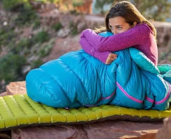 Choosing the Right Sleeping Pad for Side Sleepers in Cold Weather