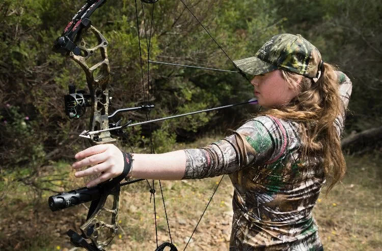 Essential Gear for Hunting with a Bow and Arrow: A Practical Guide for Modern Hunters