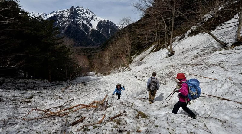 How to Prepare for an Avalanche While Hiking in the Mountains
