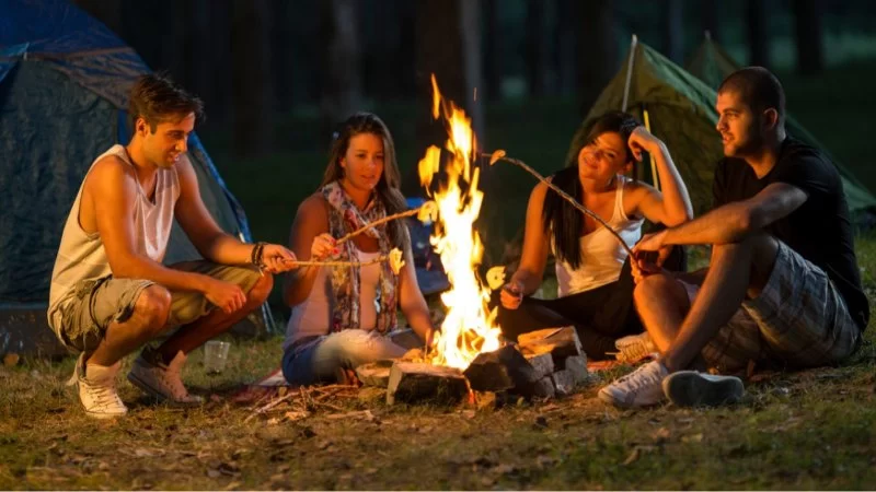 Camping in Deserts: Heat Management and Water Conservation for Safe Adventures