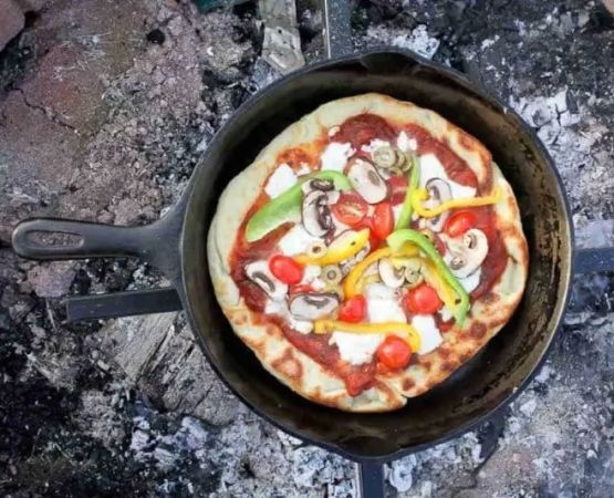 The Best Campfire Pizza with Fresh Toppings | Easy Recipe & Tips