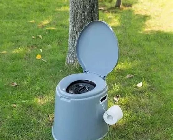 Finding the Best Portable Camping Toilets with a Built-in Toilet Seat