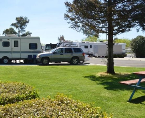 Tips for Finding the Best Campsite for RV Parks with Amenities