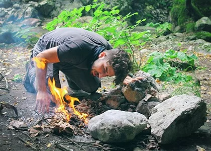 Understanding the Principles of Outdoor Survival with Limited Resources