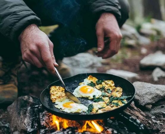 How to Master Campfire Cooking: Recipes and Techniques for Delicious Outdoor Meals
