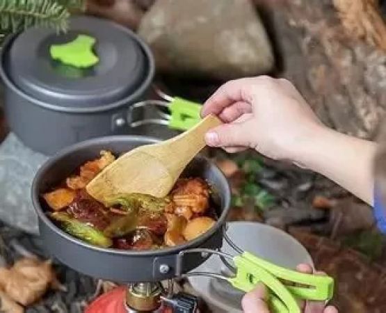 Choosing the Right Backpacking Cookware Set for Solo Trips | Pine Cliff Resort