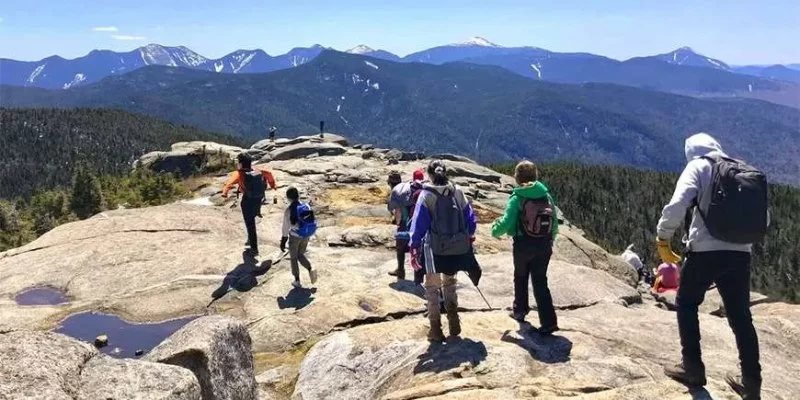 The Benefits of Outdoor Leadership for Building Confidence