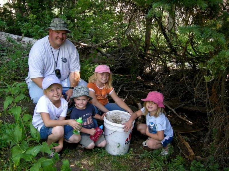 Tips for Finding the Best Campsite for Geocaching and Family Fun
