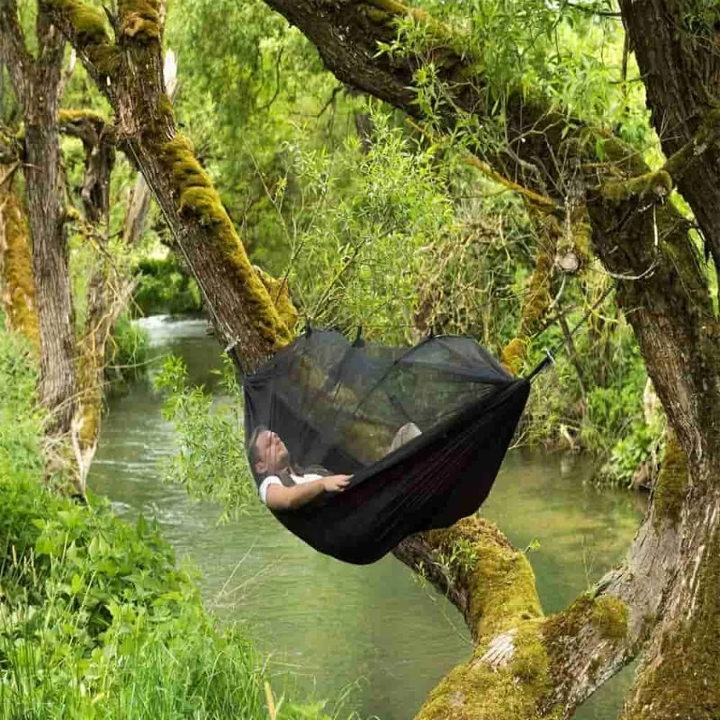 Finding the Best Portable Camping Hammocks with Integrated Bug Nets