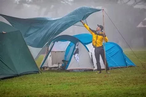 How to Prepare for a Severe Wind Storm While Camping