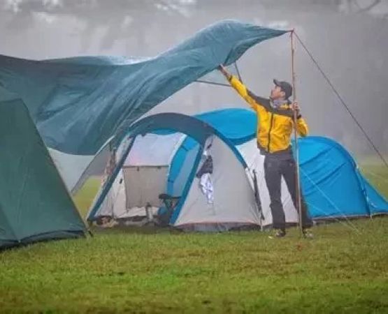 How to Prepare for a Severe Wind Storm While Camping