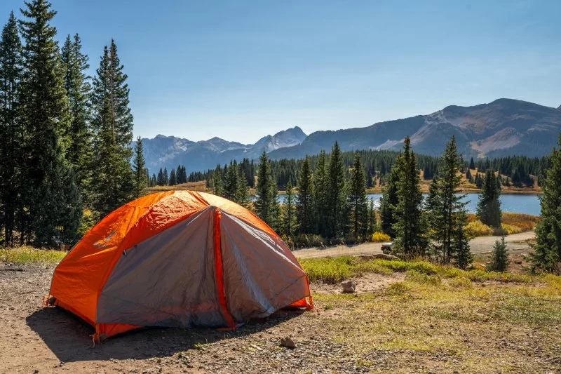 How to Pick Campgrounds with Easy Access to Hiking & Fishing for Your Next Adventure