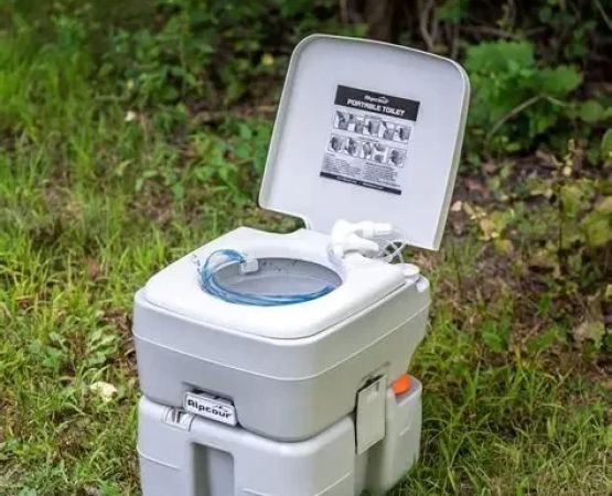 Finding the Best Portable Camping Toilets with a Removable Waste Bucket