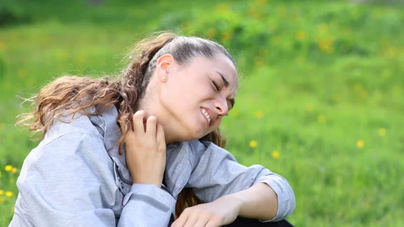 How to Deal with Allergic Reactions in the Outdoors Safely