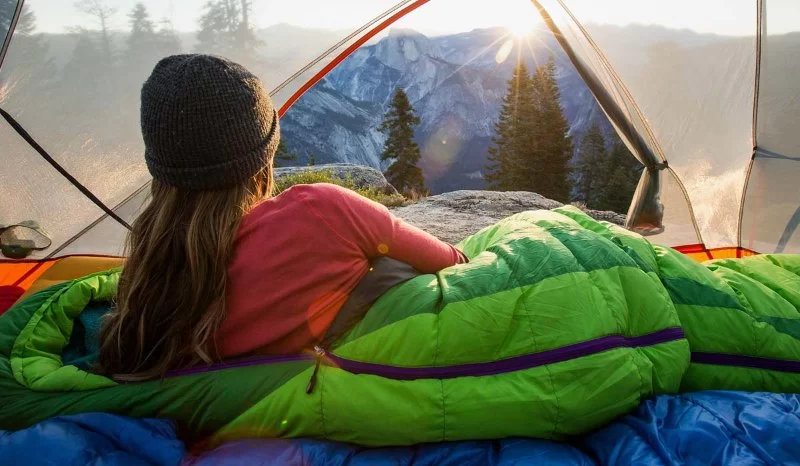 Choosing the Right Sleeping Bag for Extreme Warmth: Essential Tips for Cold Weather Camping