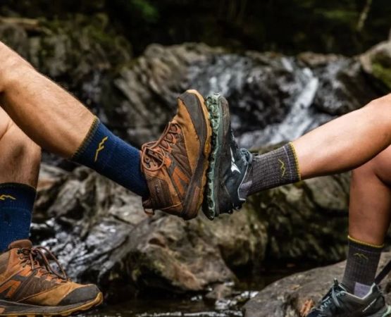 Choosing the Right Hiking Socks for Long-Distance Trails