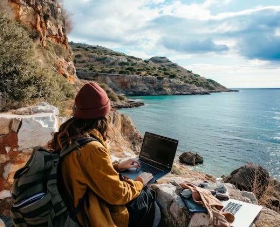 How to Enjoy Camping as a Digital Nomad: Work and Outdoors in Harmony