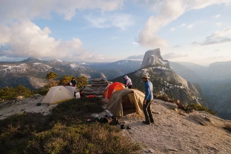 How to Camp in Escarpment-Valley Transitions – Expert Guide for U.S. Outdoor Travelers